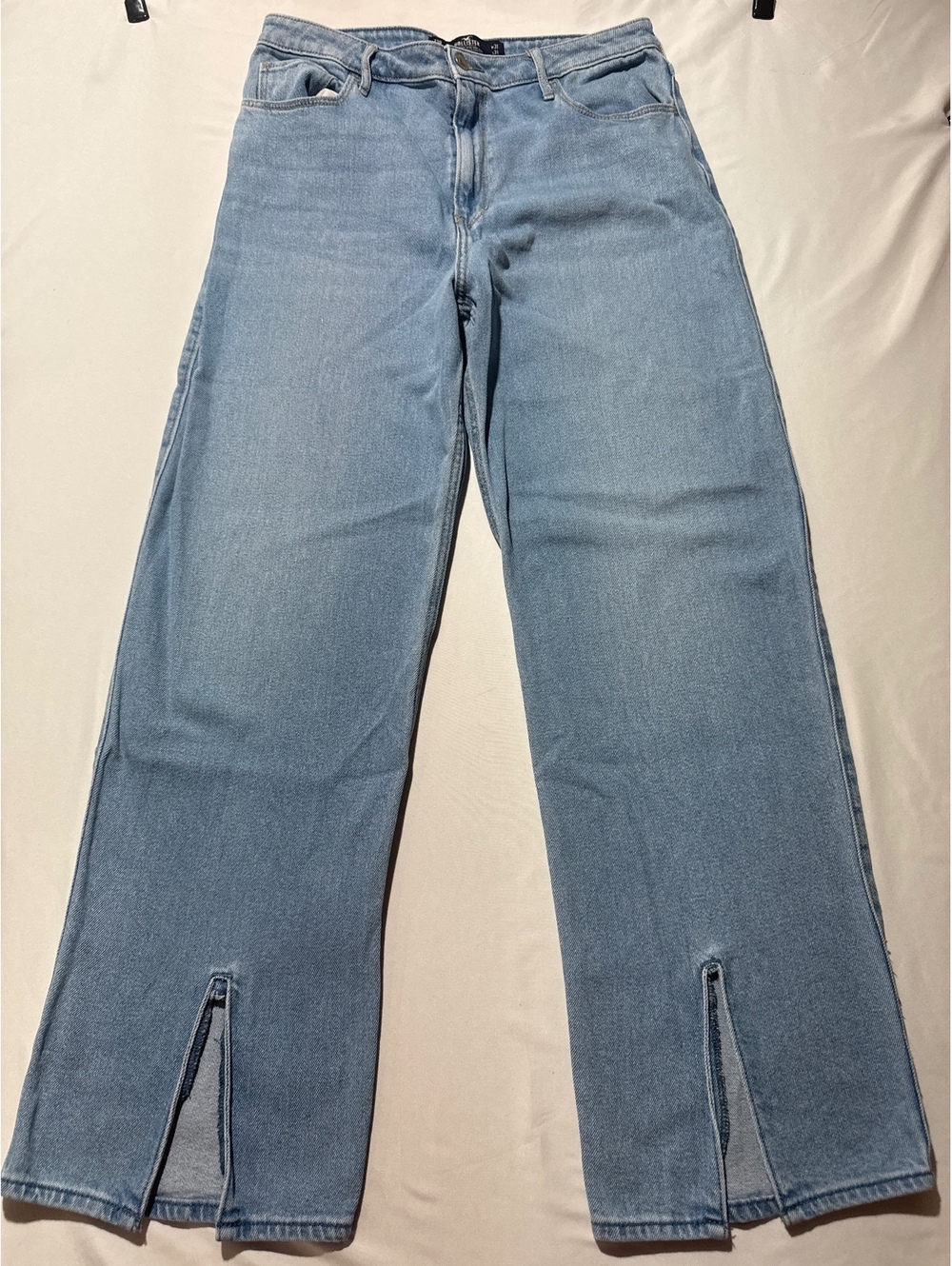 Ultra High-Rise Dad Jeans by Hollister - W31 L31 Light Blue